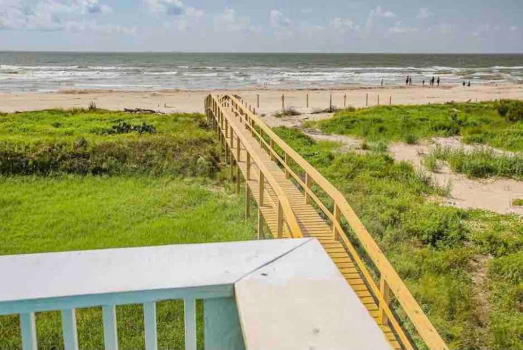 Beachfront Retreat! 3 Steps To Walkover! Surfside Beach Exterior foto