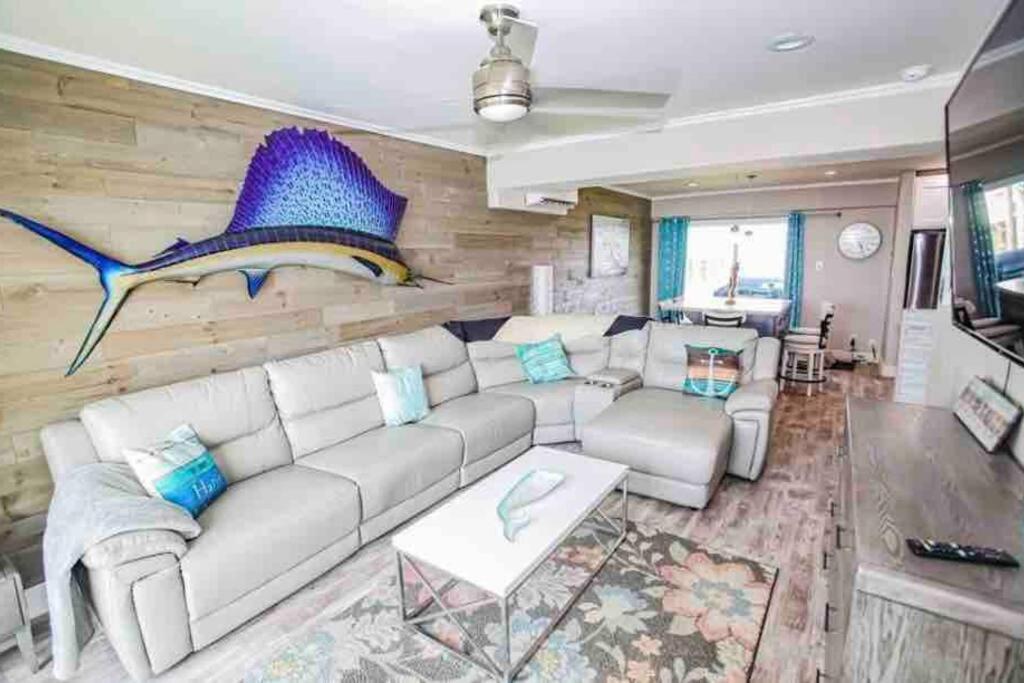 Beachfront Retreat! 3 Steps To Walkover! Surfside Beach Exterior foto
