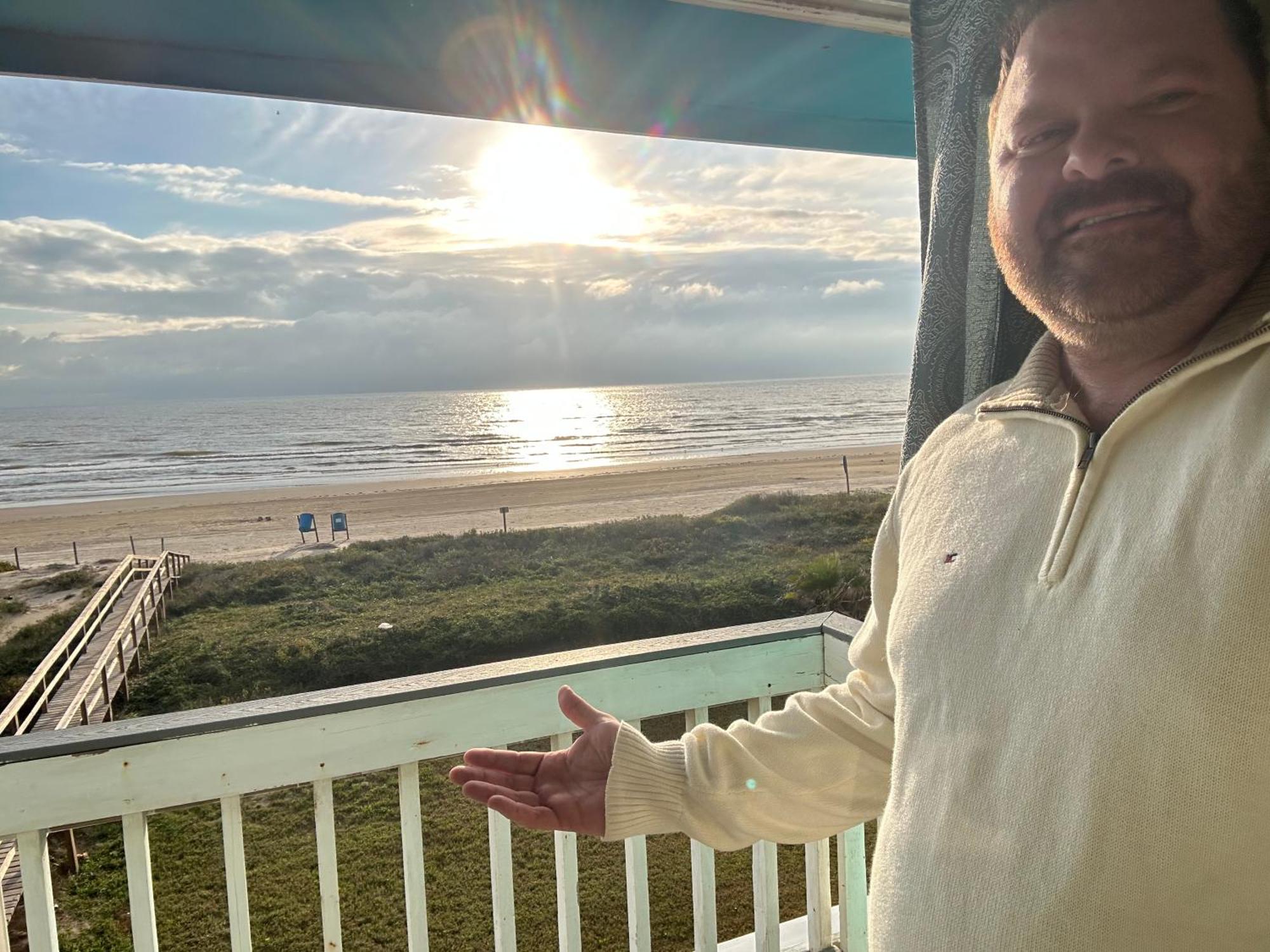 Beachfront Retreat! 3 Steps To Walkover! Surfside Beach Exterior foto